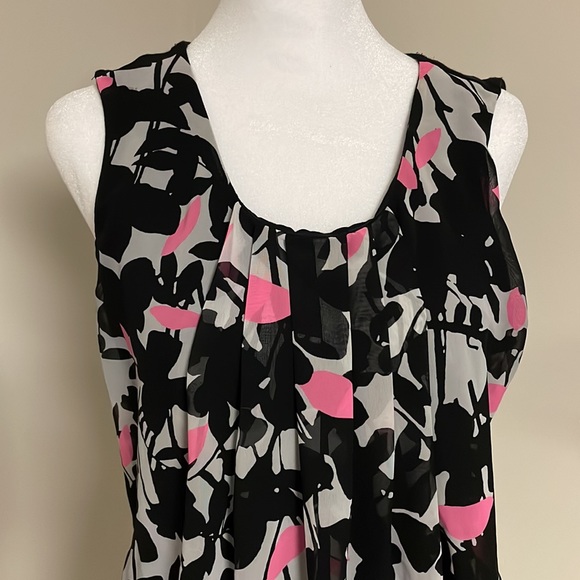 New York & Co Blouse - Picture 2 of 7